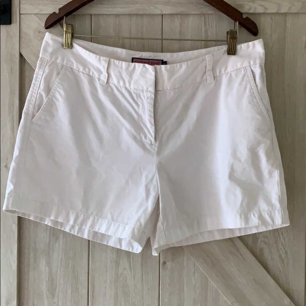 Vineyard Vines chino shorts